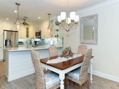 Siesta key Beautiful Unit Close to Beach and Bay